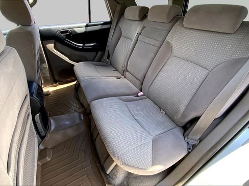 Used 2005 Toyota 4Runner SR5 RWD image 19