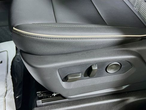 New 2026 GMC Yukon XL Elevation image 15