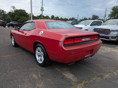 Used 2012 Dodge Challenger SXT w/ Sound Group RWD image 6