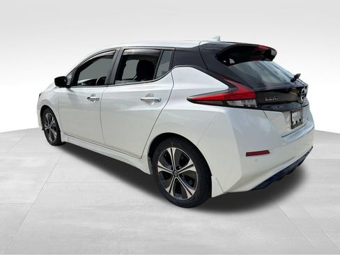 Used 2022 Nissan Leaf SV FWD image 5