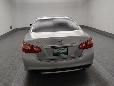 Used 2016 Nissan Altima 2.5 SV image 6