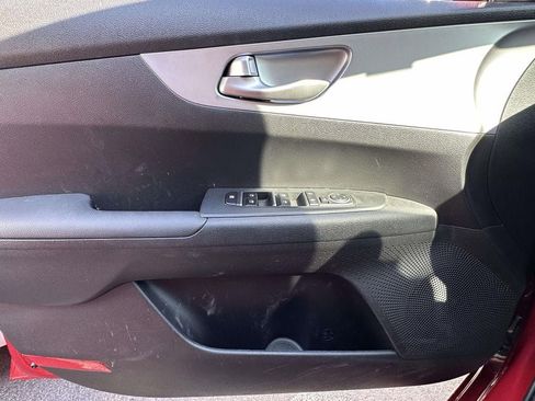 Certified 2023 Kia Forte LXS image 13