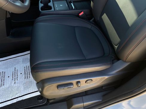 Used 2025 Honda Odyssey Sport-L image 11