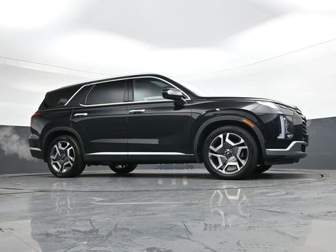 Used 2023 Hyundai Palisade SEL image 40