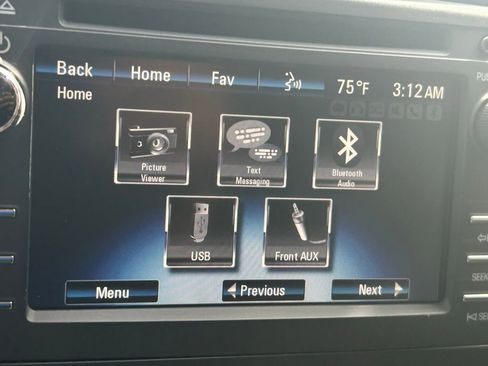 Used 2017 Chevrolet Traverse LT w/ Style and Technology Package image 17