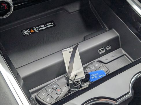 New 2026 Chevrolet Tahoe High Country image 16