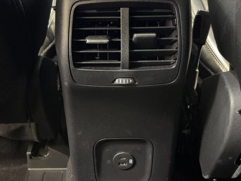 Used 2022 Ford Escape SEL w/ Technology Package image 18