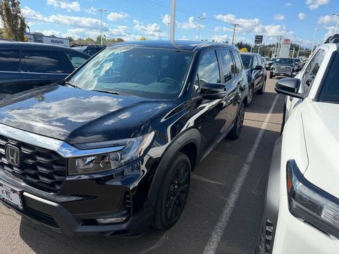 Used 2023 Honda Passport EX-L image 2