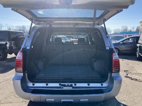 Used 2008 Toyota 4Runner SR5 image 5