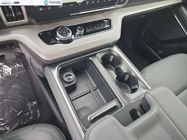 New 2027 Ford Expedition Max Active RWD image 27