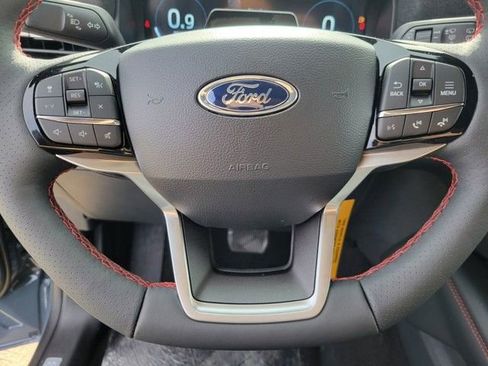 New 2026 Ford Explorer ST-Line w/ ST-Line Street Pack image 17