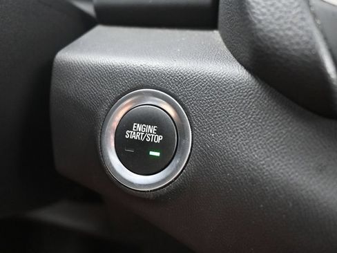 Used 2024 GMC Terrain SLE AWD/4WD image 16