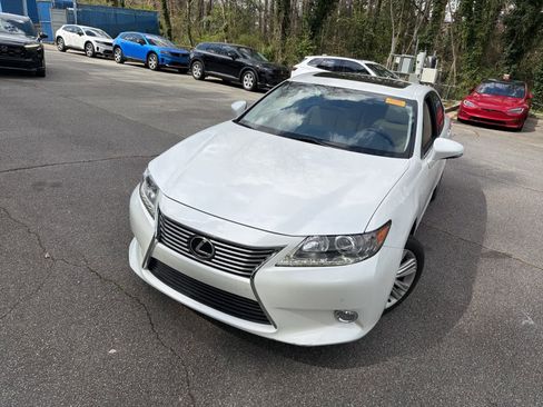 Used 2013 Lexus ES 350 w/ Premium Pkg image 3
