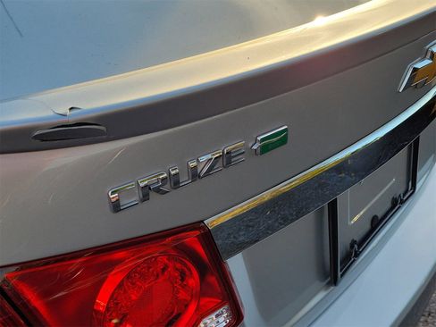 Used 2014 Chevrolet Cruze Eco image 7