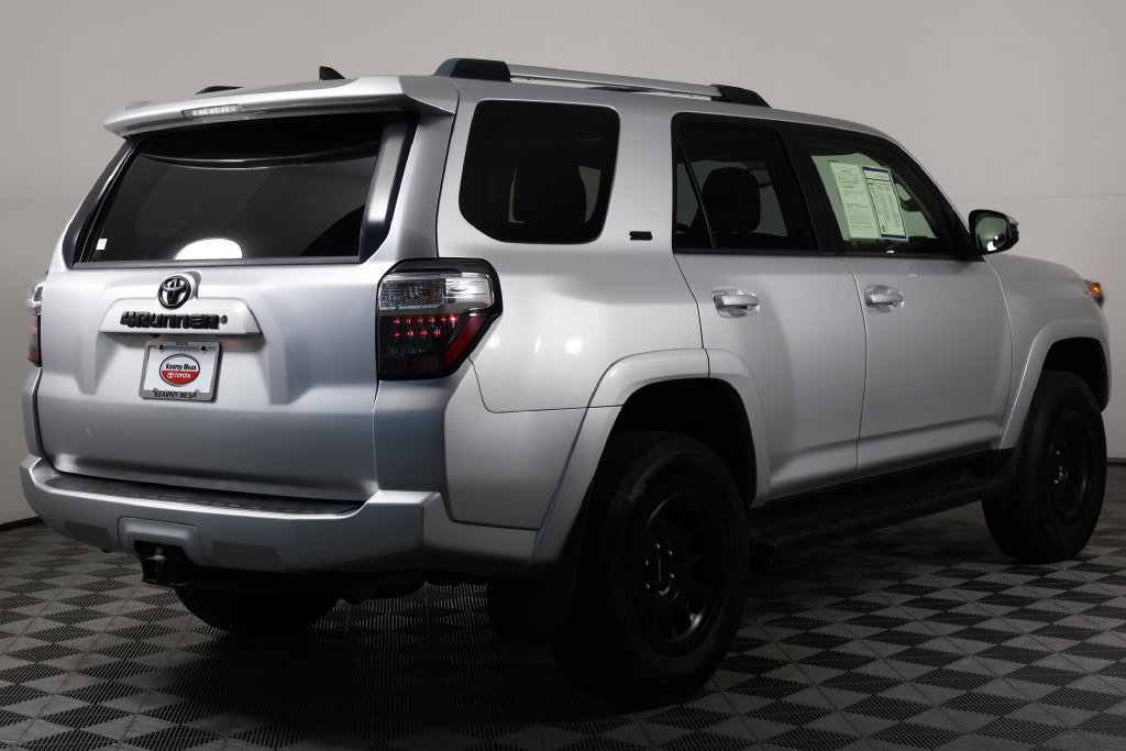 Used 2019 Toyota 4Runner SR5 Premium AWD/4WD image 4