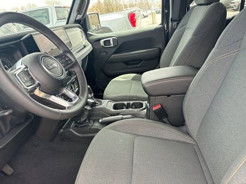 Used 2025 Jeep Wrangler Unlimited Sahara w/ Safety Group image 3