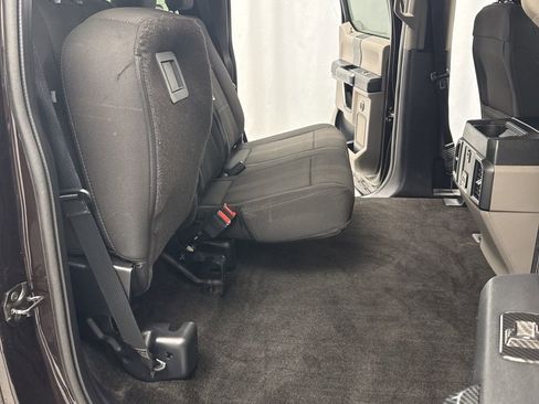 Used 2018 Ford F150 XL w/ Equipment Group 101A Mid AWD/4WD image 40