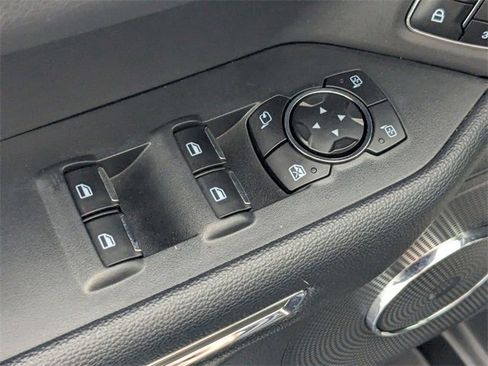 Used 2024 Ford Expedition XLT image 12