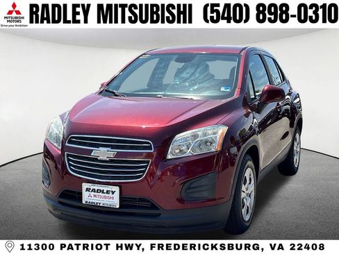 Used 2016 Chevrolet Trax LS FWD image 1