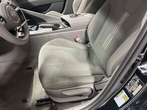 New 2026 Hyundai Elantra Sport FWD image 7