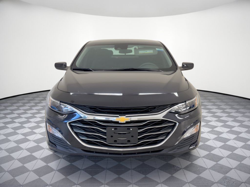 Used 2023 Chevrolet Malibu LT w/ Driver Confidence Package FWD image 4