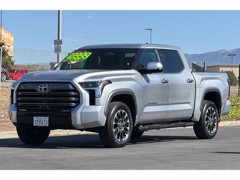Used 2023 Toyota Tundra Limited AWD/4WD image 8