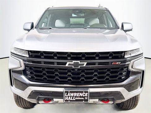 Certified 2023 Chevrolet Suburban Z71 w/ Luxury Package image 2