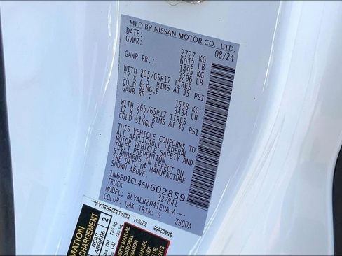 Used 2025 Nissan Frontier SV RWD image 14