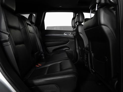 Used 2021 Jeep Grand Cherokee Limited image 23