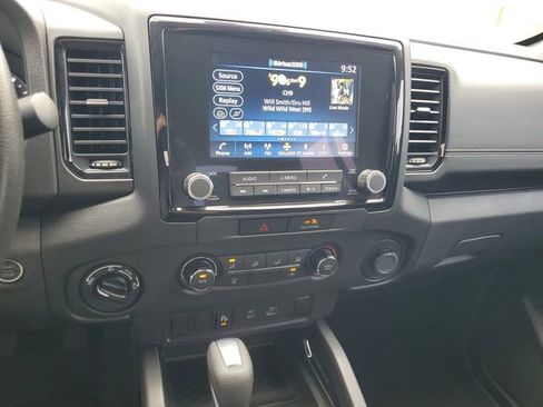 Used 2023 Nissan Frontier SV w/ Midnight Edition Package AWD/4WD image 15