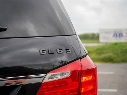 Used 2014 Mercedes-Benz GL 63 AMG 4MATIC image 7