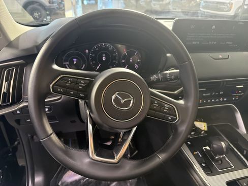 Used 2024 MAZDA CX-90 Plug-In Hybrid w/ Preferred AWD/4WD image 29