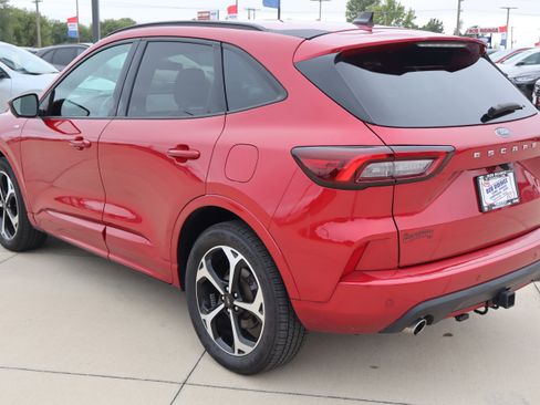 Used 2023 Ford Escape ST-Line Select w/ Tech Pack #2 image 8