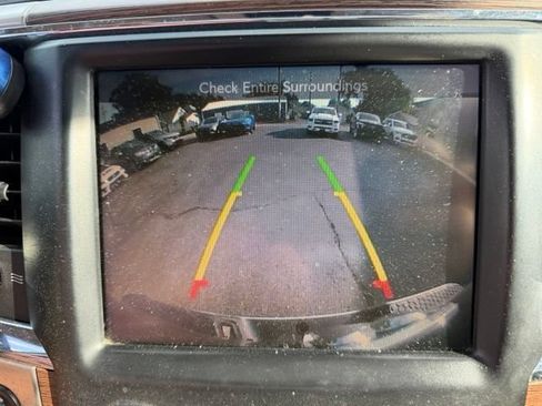 Used 2016 RAM 1500 Laramie w/ Convenience Group AWD/4WD image 9