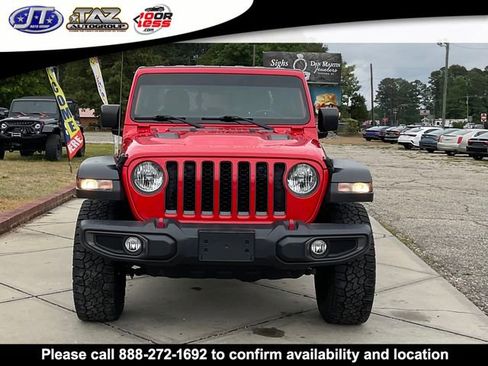 Used 2022 Jeep Gladiator Rubicon AWD/4WD image 2