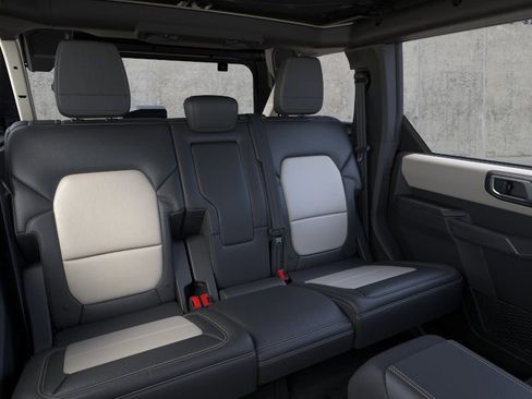 New 2026 Ford Bronco Outer Banks AWD/4WD image 11