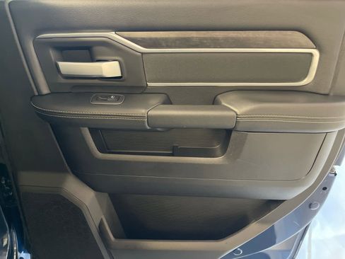 Used 2024 RAM 2500 Big Horn w/ Bed Utility Group image 34