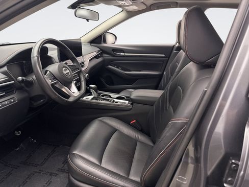 Used 2024 Nissan Altima 2.5 SR w/ SR Premium Package AWD/4WD image 10