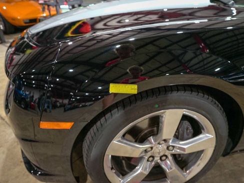 Used 2010 Chevrolet Camaro SS RWD image 30