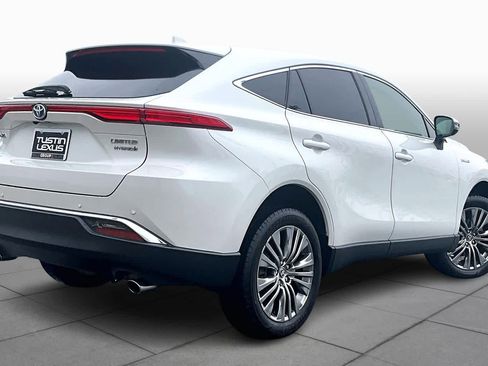 Used 2021 Toyota Venza Limited image 12