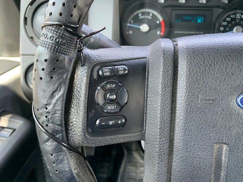 Used 2016 Ford F550 4x4 Crew Cab Super Duty image 15