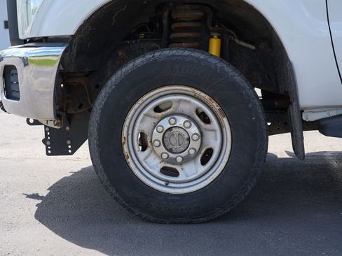 Used 2011 Ford F250 XL w/ XL Value Pkg AWD/4WD image 11