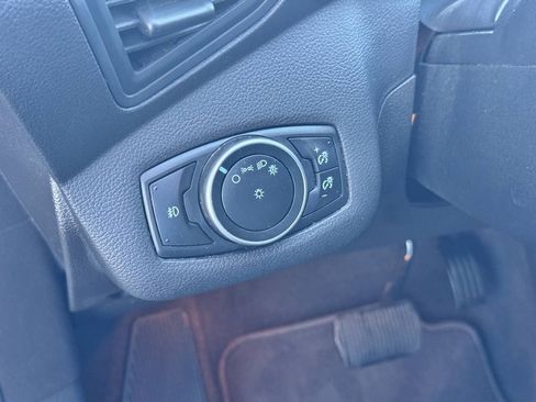 Used 2015 Ford Escape SE FWD image 37