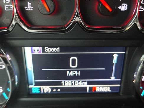 Used 2017 GMC Sierra 1500 SLE w/ SLE Value Package AWD/4WD image 21