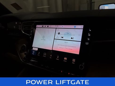 Used 2022 Jeep Grand Wagoneer Series III w/ Rear-Seat Entertainment Group AWD/4WD image 17