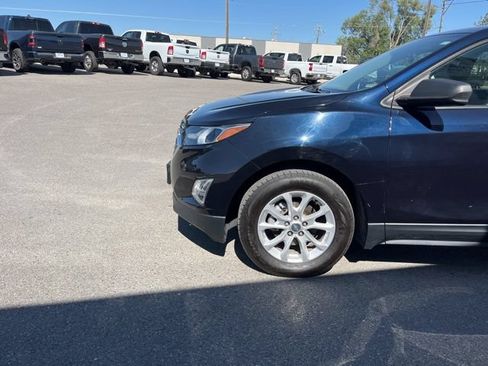 Used 2020 Chevrolet Equinox LS w/ LS Convenience Package FWD image 7