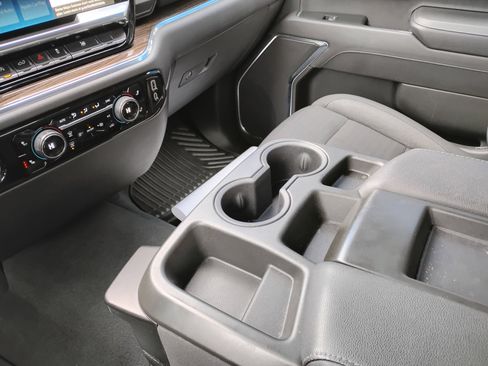 Used 2023 Chevrolet Silverado 1500 RST image 13