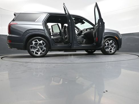 Used 2022 Hyundai Palisade Calligraphy image 50