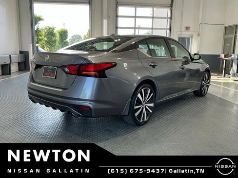 Used 2020 Nissan Altima 2.5 SR FWD image 19