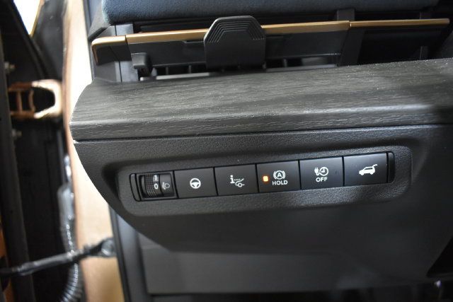Certified 2023 Nissan Ariya AWD/4WD image 14